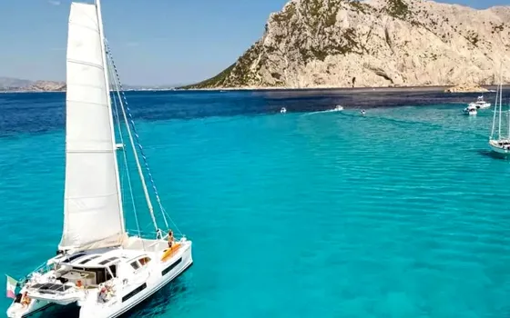 How Much Does a Week in San Blas on a Catamaran Cost?